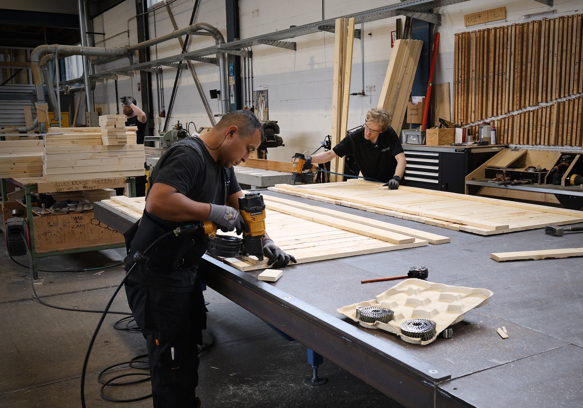 productiemedewerker/ timmerman