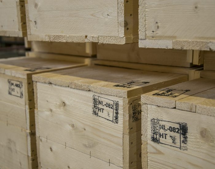 houten kisten met bedrukking